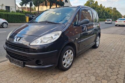 Peugeot 1007 132.000 km 2.299 &euro; Eschweiler 52249