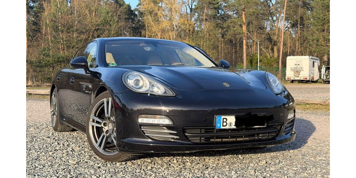 Porsche Panamera 199.900 km 24.300 &euro; Berlin 13591