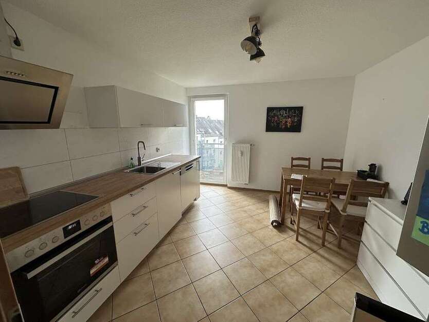 Wohnung zum Mieten in Chemnitz 330 € 71 m²