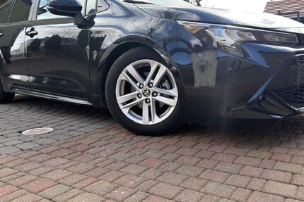 Toyota Corolla 58.000 km 21.063 &euro; Berlin 12099
