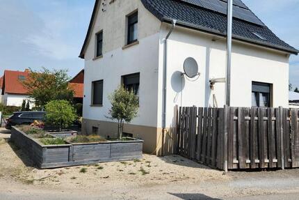 Haus Lage - 4.5 Zimmer, 145 m&sup2;, 449.000&euro; | Angebot:26351633