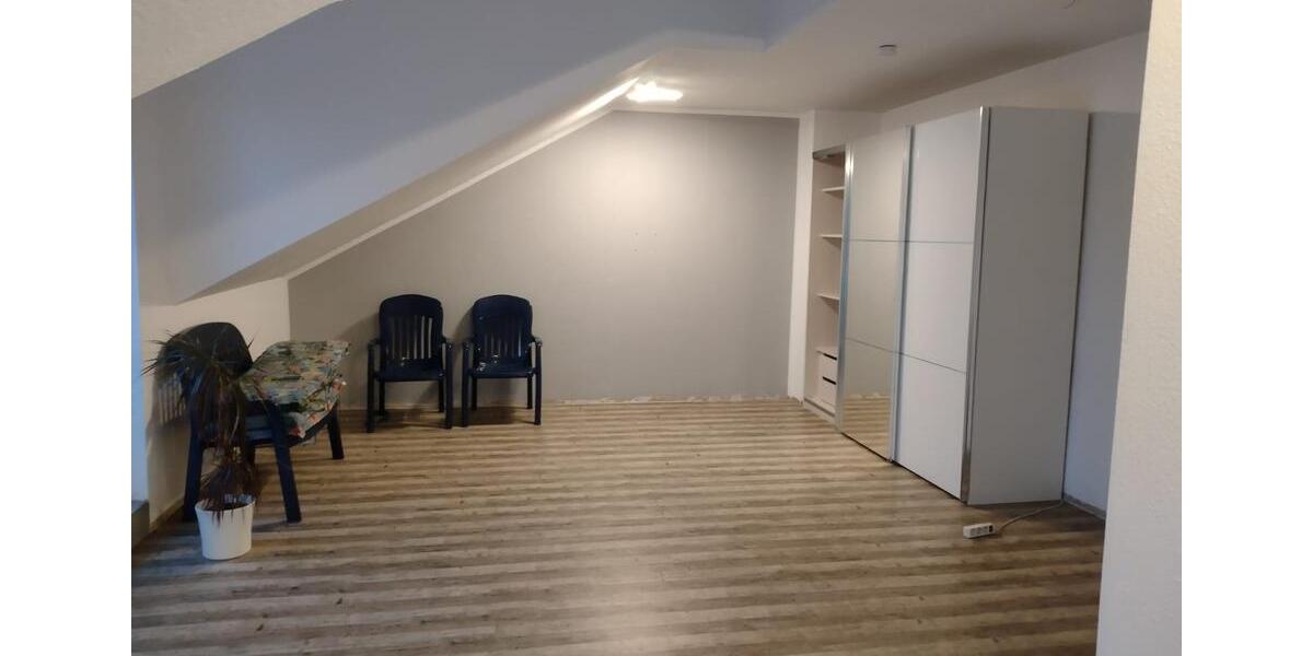 Helle Wohnung im Dachgeschoß 690€ Kalt in 16540 Hohen Neuendorf 1 zimmer