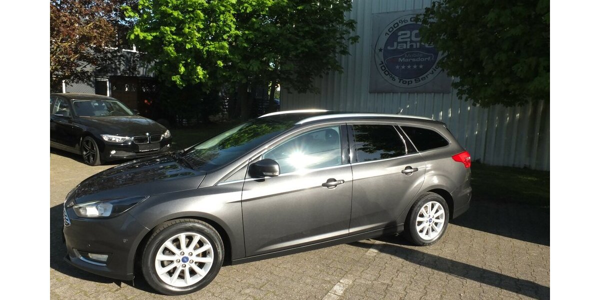 Ford Focus TITANIUM WM26: NAVI KLIMAAUTOM EINPARKHILFE 134.288 km 6.998 &euro; Köln 50858