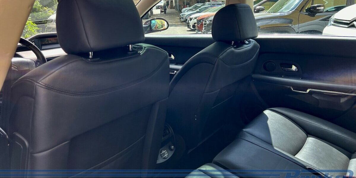 Citroen C6 Pallas*Pano*HUP*Leder*JBL*SHZ*MultiL*PDC* 157.074 km 6.900 &euro; Berlin 13187