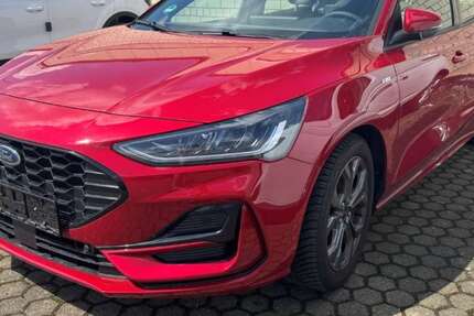Ford Focus 5.228 km 22.890 &euro; Pulheim 50259