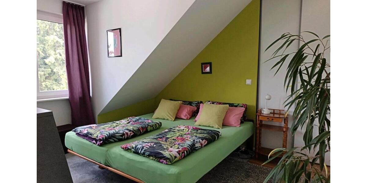 Dachgeschoßwohnung Alsdorf - 1 Zimmer, 52 m&sup2;, 890&euro; | Angebot:25050204