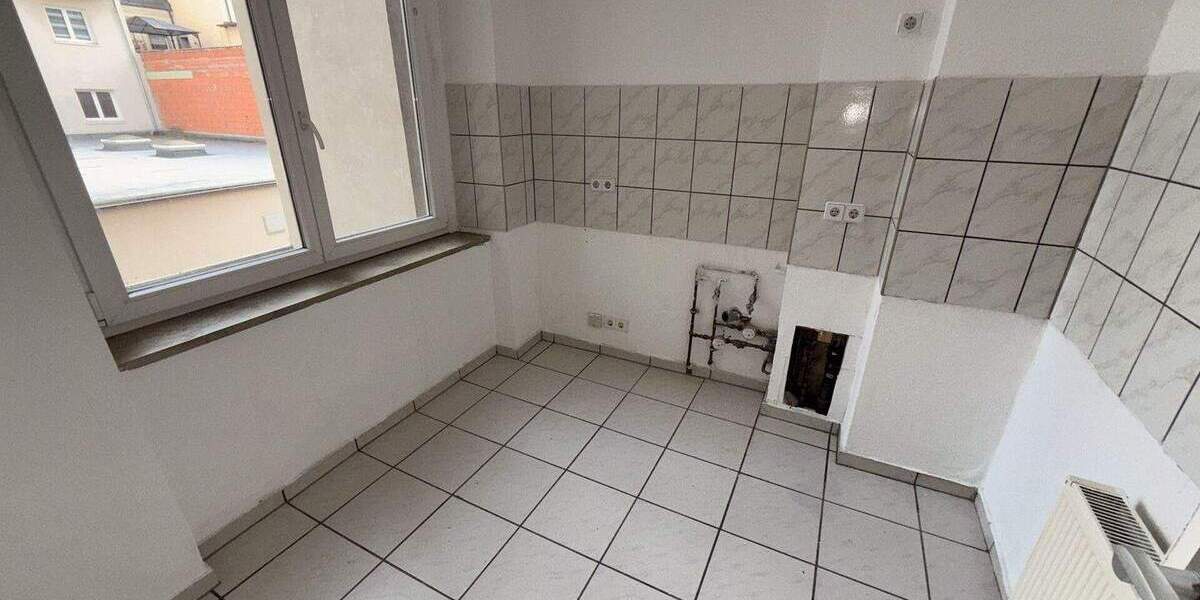 Etagenwohnung Zwickau Innenstadt - 5 Zimmer, 120 m&sup2;, 720&euro; | Angebot:24633494