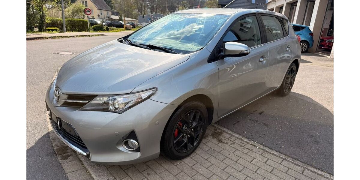 Toyota Auris 155.000 km 6.999 &euro; Lüdenscheid 58515