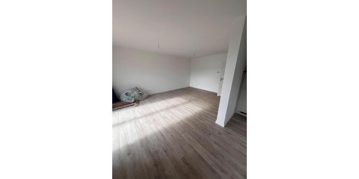 Etagenwohnung Dorf Mecklenburg - 3 Zimmer, 75 m&sup2;, 783&euro; | Angebot:26300510