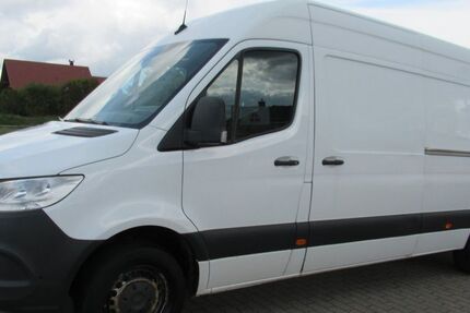 Mercedes-Benz Sprinter 285.368 km 15.900 &euro; Rattelsdorf 96179