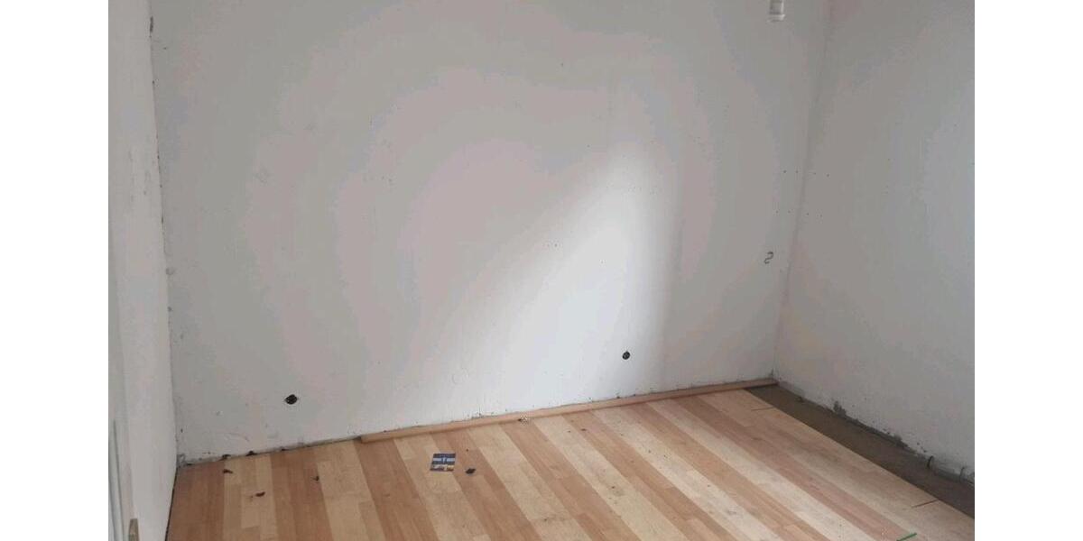 Reihenhaus Wadern - 6 Zimmer, 170 m&sup2;, 145.000&euro; | Angebot:26902796