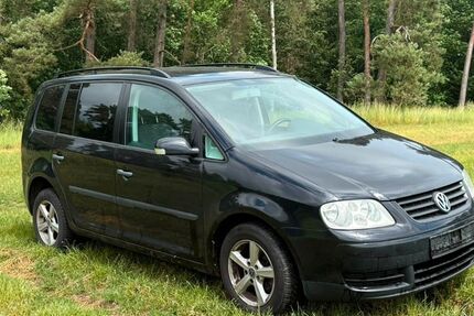 VW Touran 193.000 km 3.000 &euro; Burg Stargard 17094