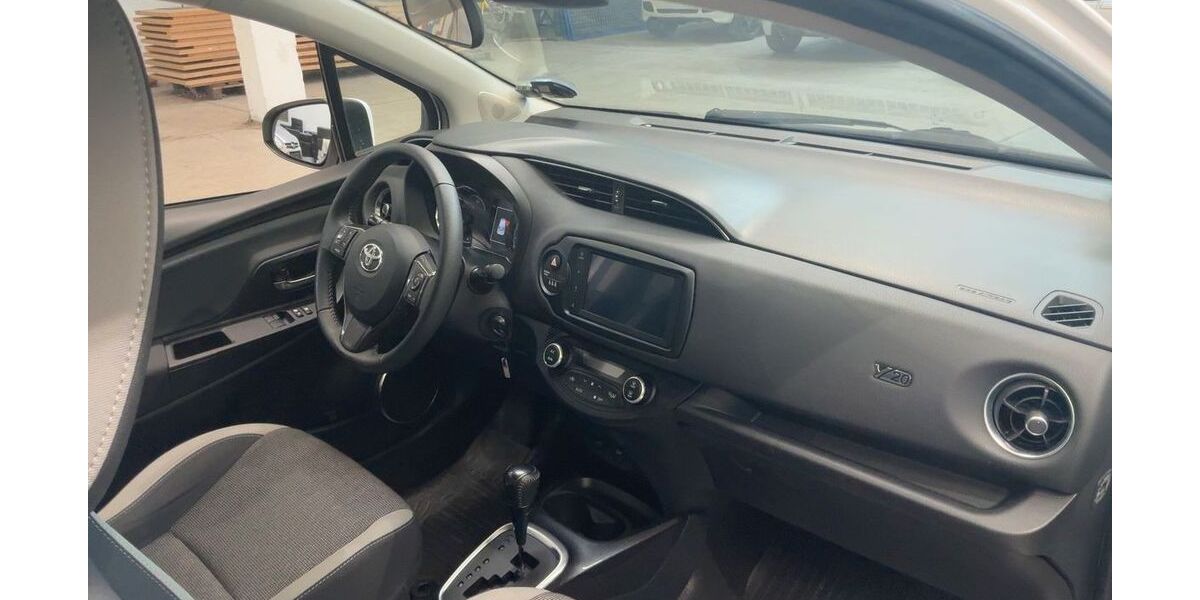 Toyota Yaris 139.200 km 8.100 &euro; Koblenz 56068