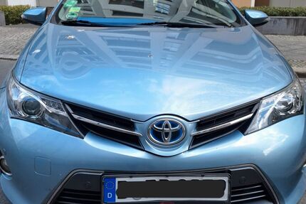 Toyota Auris 110.000 km 11.900 € Berlin 10961