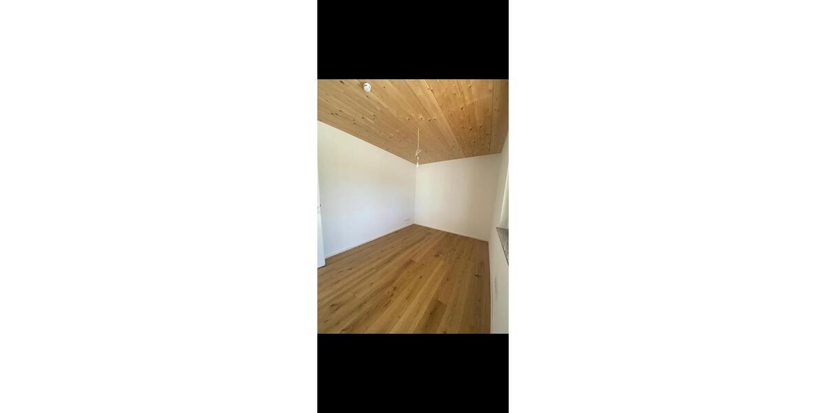 Erdgeschoßwohnung Backnang - 3 Zimmer, 95 m&sup2;, 1.385&euro; | Angebot:26088252