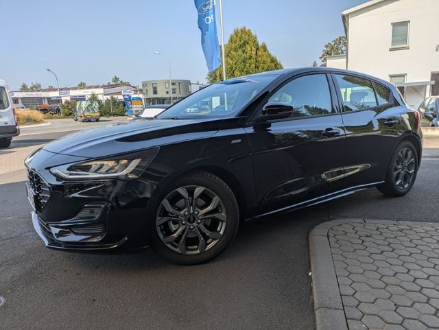 Ford Focus 2.500 km 26.990 € Lauterbach 36341