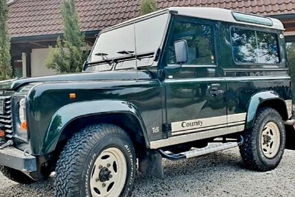 Land Rover Defender 108.000 km 28.990 € Wiesbaden 65205
