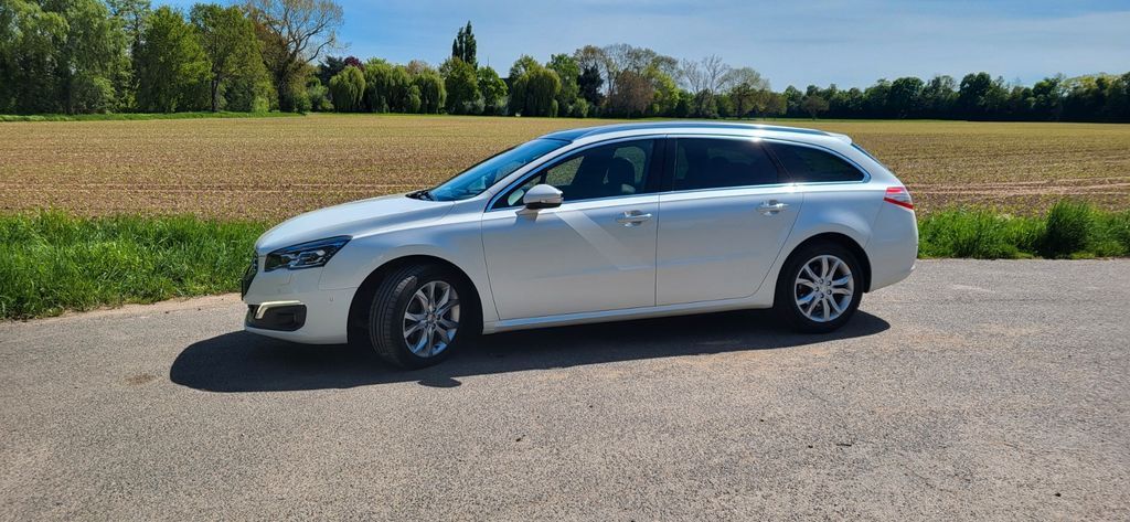 Peugeot 508 132.000 km 11.990 € Euskirchen 53881