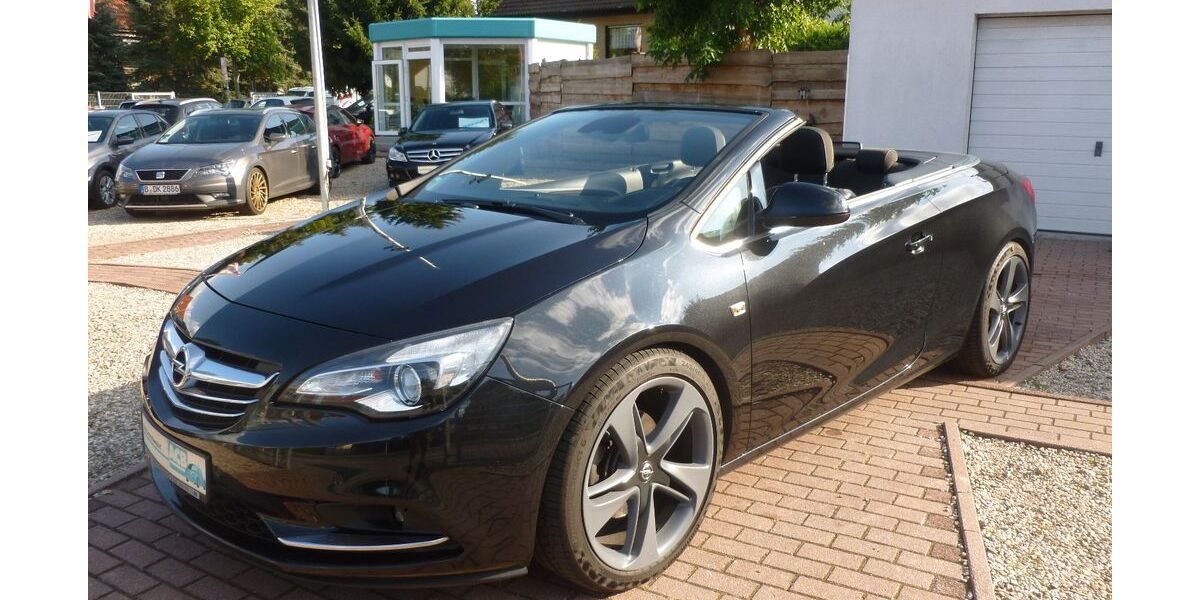 Opel Cascada 127.408 km 11.900 &euro; Berlin 12683