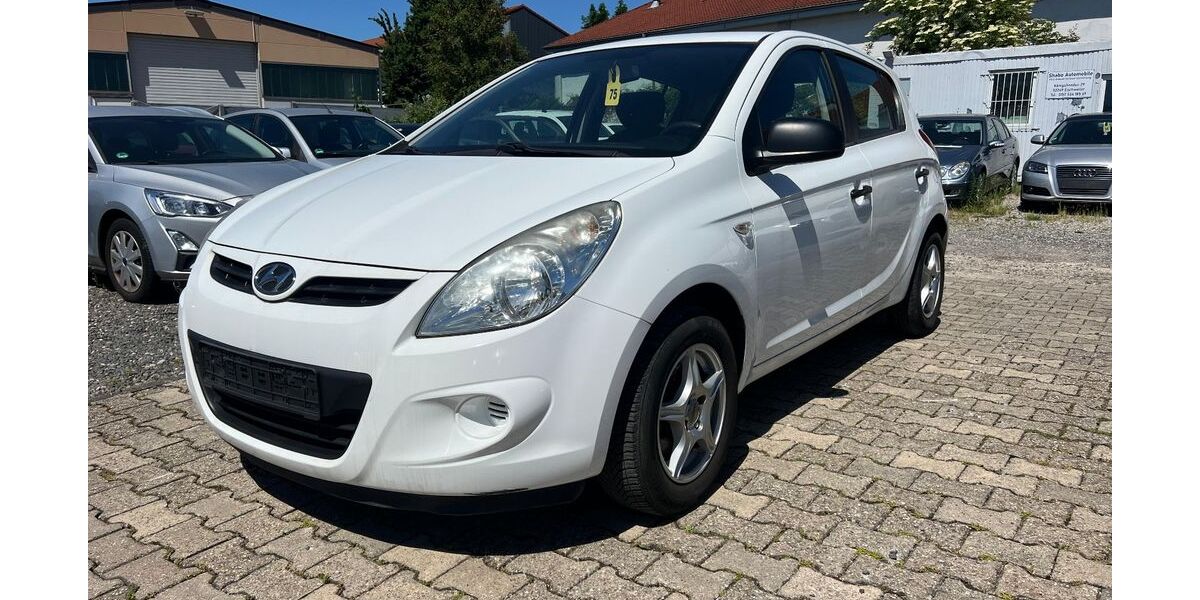 Hyundai i20 163.000 km 1.990 &euro; Eschweiler 52249