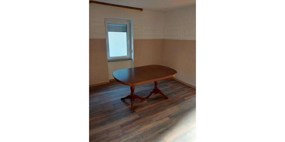 Einfamilienhaus Mengerskirchen - 6 Zimmer, 100 m&sup2;, 900&euro; | Angebot:26418788