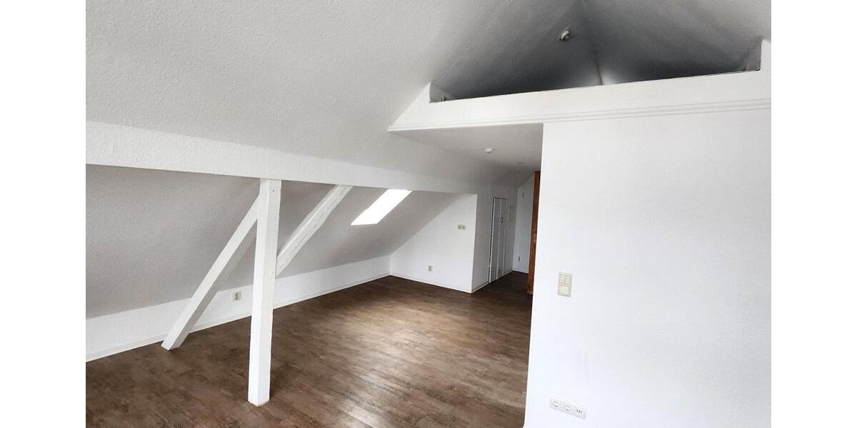 Dachgeschoßwohnung Schkeuditz - 1 Zimmer, 42 m&sup2;, 419&euro; | Angebot:26313666