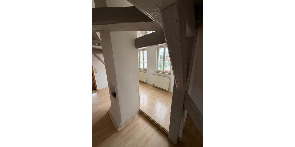 Dachgeschoßwohnung Rottenburg am Neckar - 3.5 Zimmer, 75 m&sup2;, 185.000&euro; | Angebot:26804440