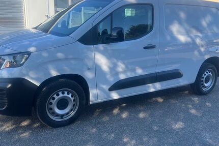 Peugeot Partner 35.984 km 15.870 &euro; Vaihingen/Enz 71665