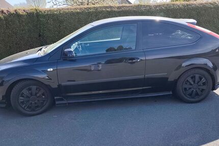 Ford Focus 200.600 km 800 &euro; Steinheim 32839