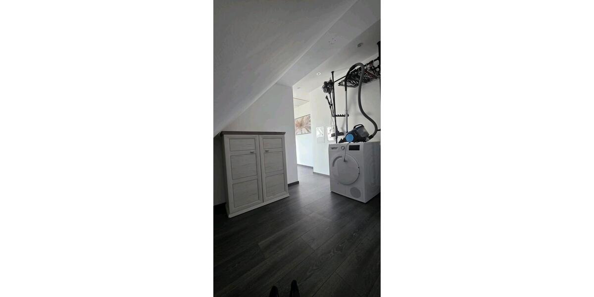 Dachgeschoßwohnung Burbach - 2 Zimmer, 76 m&sup2;, 900&euro; | Angebot:26305511