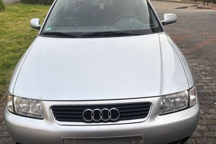 Audi A3 153.000 km 1.800 &euro; Benzweiler 55494