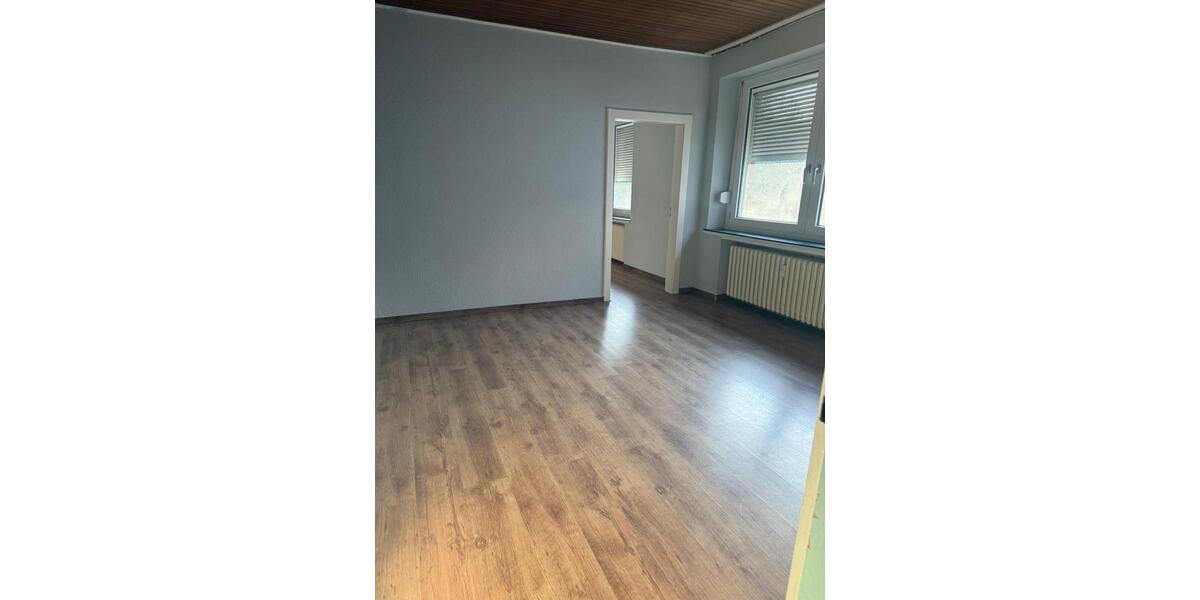 Etagenwohnung Krefeld - 4 Zimmer, 99 m&sup2;, 1.000&euro; | Angebot:25416072