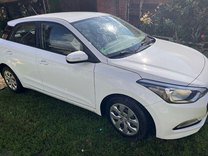i20