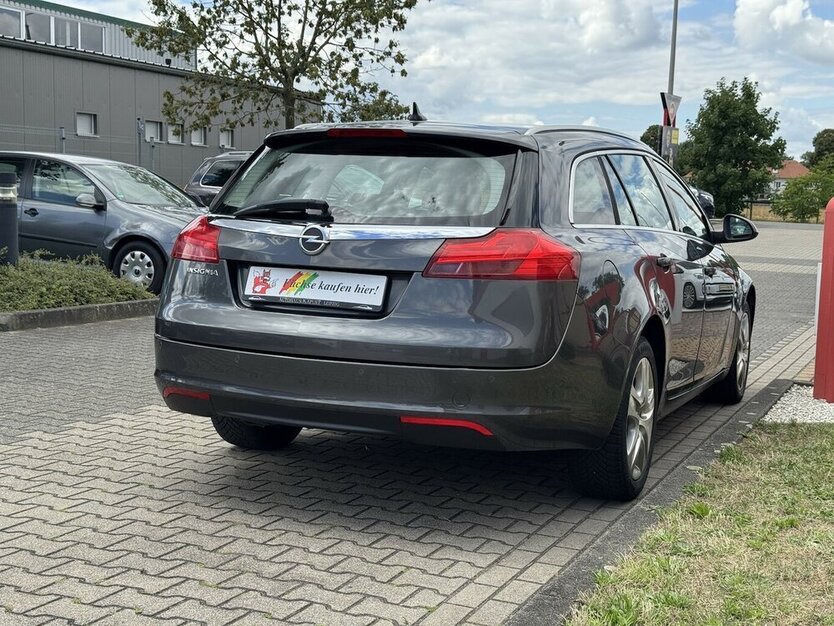 Insignia 1.8 Sportstourer/AHK/NAVI/SHZ/TEMPO/