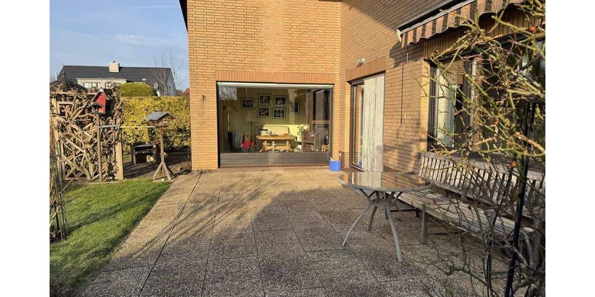 Einfamilienhaus Varel - 9 Zimmer, 185 m&sup2;, 375.000&euro; | Angebot:25399278