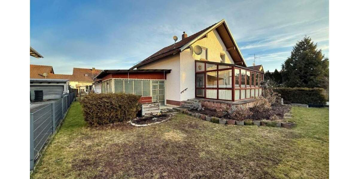 Einfamilienhaus Wallersdorf - 5 Zimmer, 120 m&sup2;, 240.000&euro; | Angebot:25731026