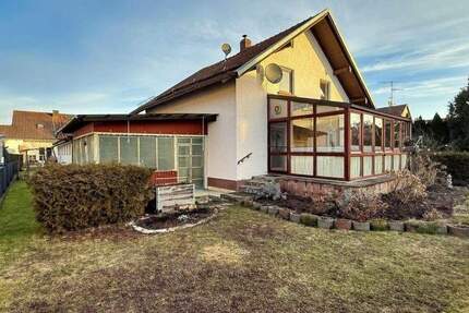 Haus Wallersdorf - 5 Zimmer, 120 m&sup2;, 240.000&euro; | Angebot:25731026