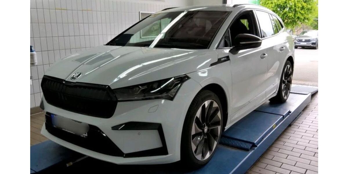 Skoda Enyaq 185.000 km 27.450 &euro; Ahausen (ehem. TÜV Gelände) 27367