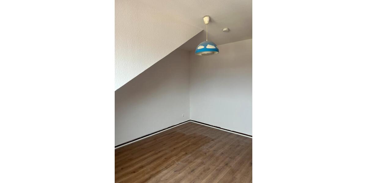 Dachgeschoßwohnung Würselen - 3 Zimmer, 65 m&sup2;, 950&euro; | Angebot:26384316