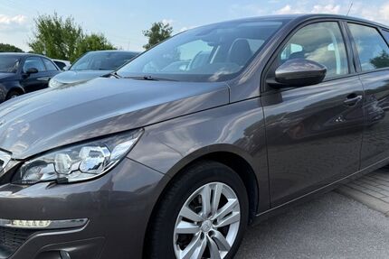 Peugeot 308 105.000 km 5.700 &euro; Wildau 15745
