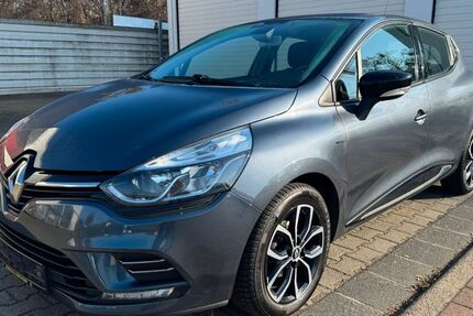 Renault Clio 158.741 km 5.999 &euro; Bitterfeld - Wolfen 06766