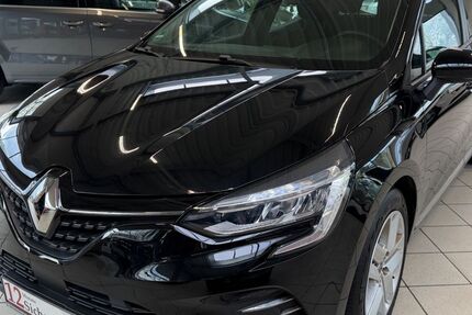 Renault Clio 31.568 km 11.599 &euro; Buxtehude 21614