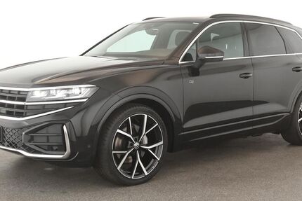 VW Touareg 11.300 km 60.884 € Düsseldorf 40233