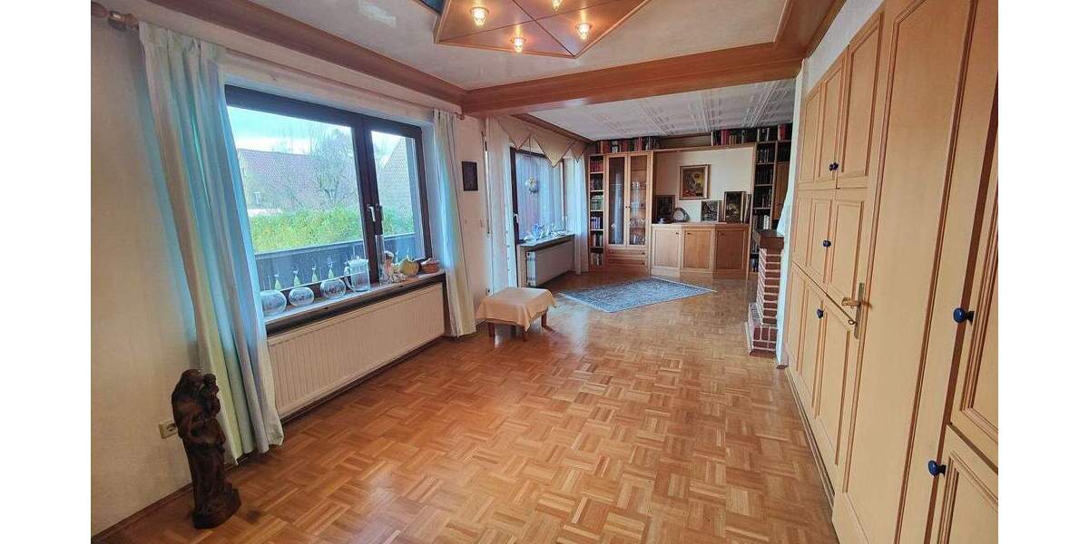 Einfamilienhaus Mitwitz - 7 Zimmer, 226 m&sup2;, 175.000&euro; | Angebot:25801330