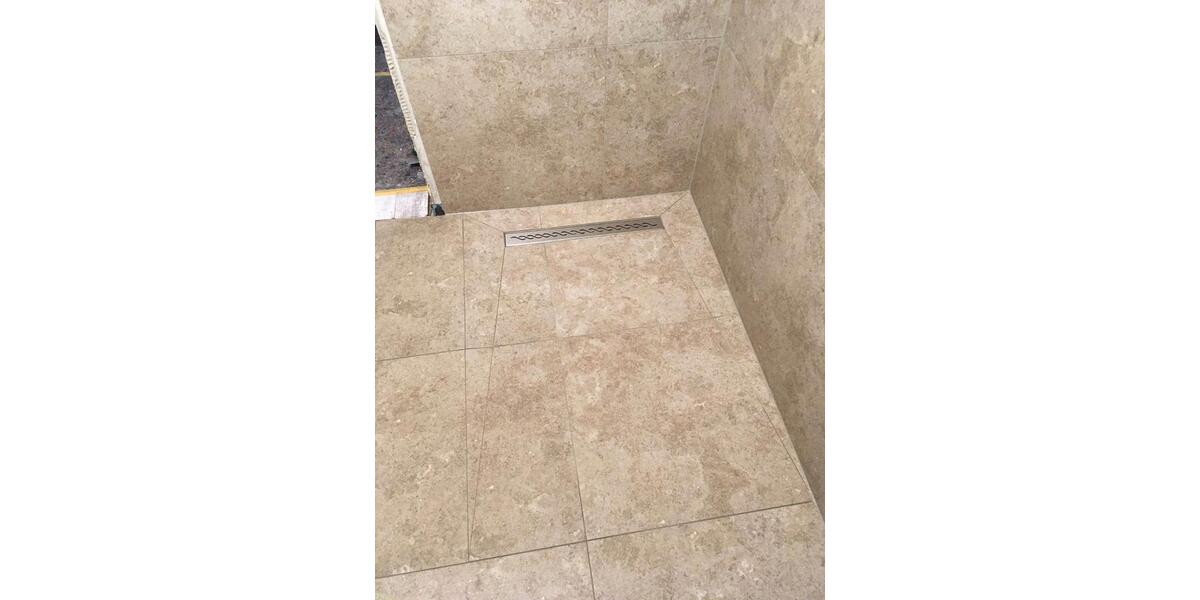 Vermieten modernisierte schöne 3 Raumaltbauwohnung in Stadtmitte 3 zimmer