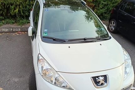 Peugeot 207 124.967 km 3.490 &euro; Falkensee 14612