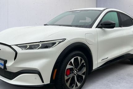 Ford Mustang Mach-E 46.650 km 40.990 &euro; Konstanz 78467