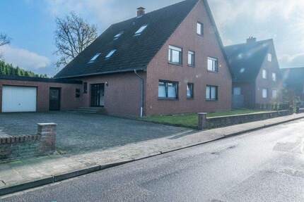 Großes Zweifamilienhaus in Bramsche 9 zimmer