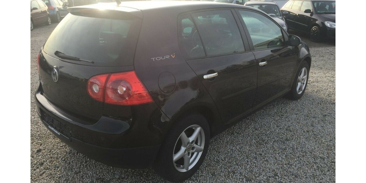 VW Golf Tour Edition,el.SD..Klima,Sitzheiz.,Tüv Neu! 200.000 km 2.999 &euro; Himmelkron 95502
