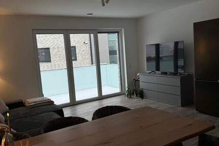 helle drei-Zimmer-Wohnung mit Balkon, Keller und Tiefgaragenstellplatz 3 zimmer